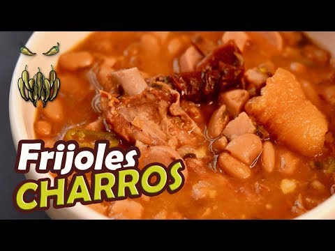 los-frijoles-charros-mas-perrones-agua-fresca-toque-y-sazon