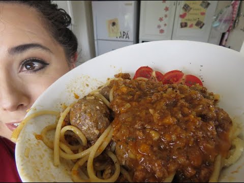 espagueti-a-la-bolonesa-con-albondiguitas