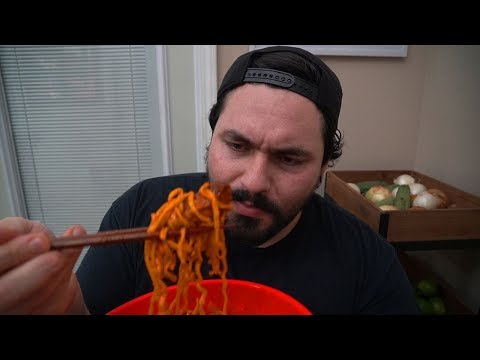 probando-el-ramen-mas-picante-la-capital