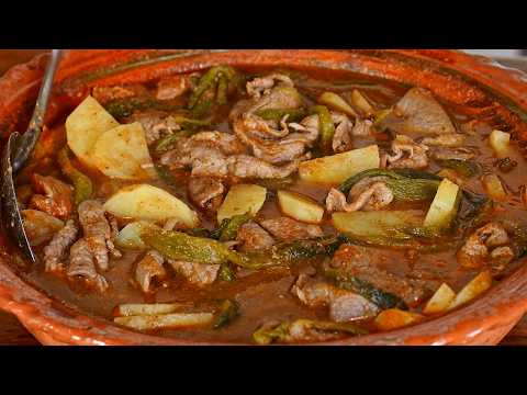 bistec-con-rajas-y-papas-en-chilito-rojo-comida-mexicana