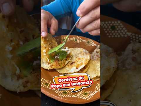 gorditas-rellenas-de-papa-con-longaniza-bien-doraditas-y-llenadoras