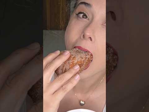 escenas-graciosas-del-cheesecake-de-churro