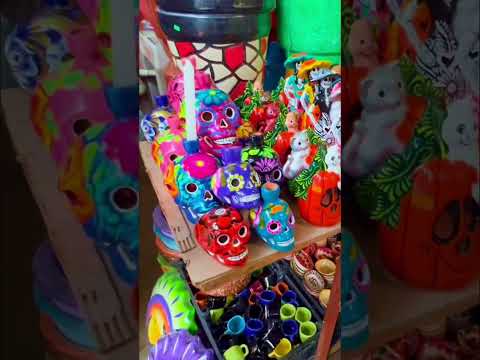 joyas-y-tazas-artesanales-tesoro-escondido-en-un-pueblo-shorts