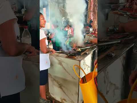 comida-deliciosa-y-micheladas-en-el-baratillo-de-oaxaca-shorts