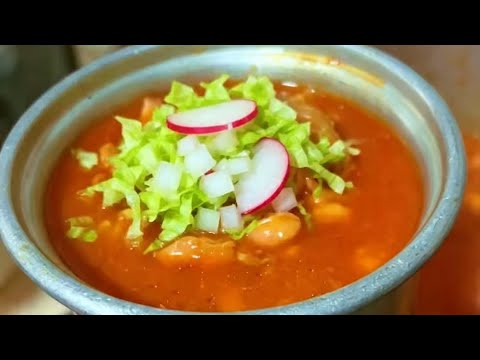 delicioso-pozole-de-maiz-colorado-estilo-aguascalientes-riquisimo