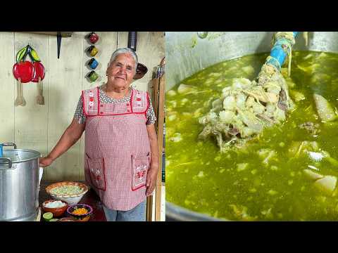 pozole-verde-de-pollo-y-puerco-receta-facil-de-mi-rancho-a-tu-cocina