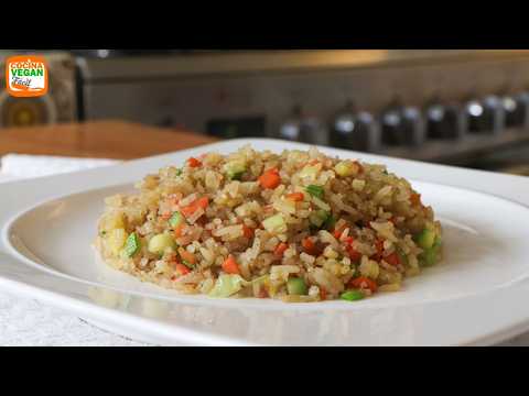 no-tires-el-arroz-viejo-haz-este-arroz-frito-con-verduras-en-10-minutos